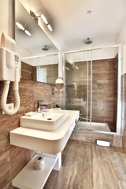 Suite Deal Рим 2*,  Италия